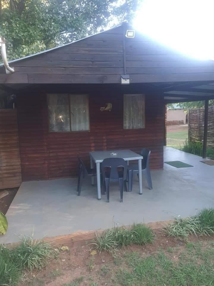 Chalet 6 At Cynthias Country Hartbeespoort Kültér fotó