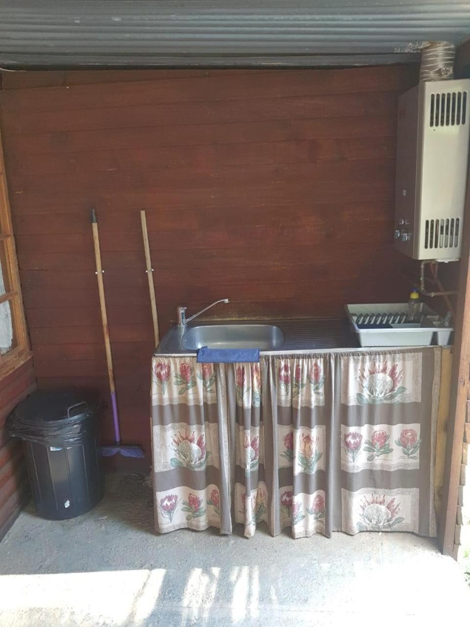 Chalet 6 At Cynthias Country Hartbeespoort Kültér fotó